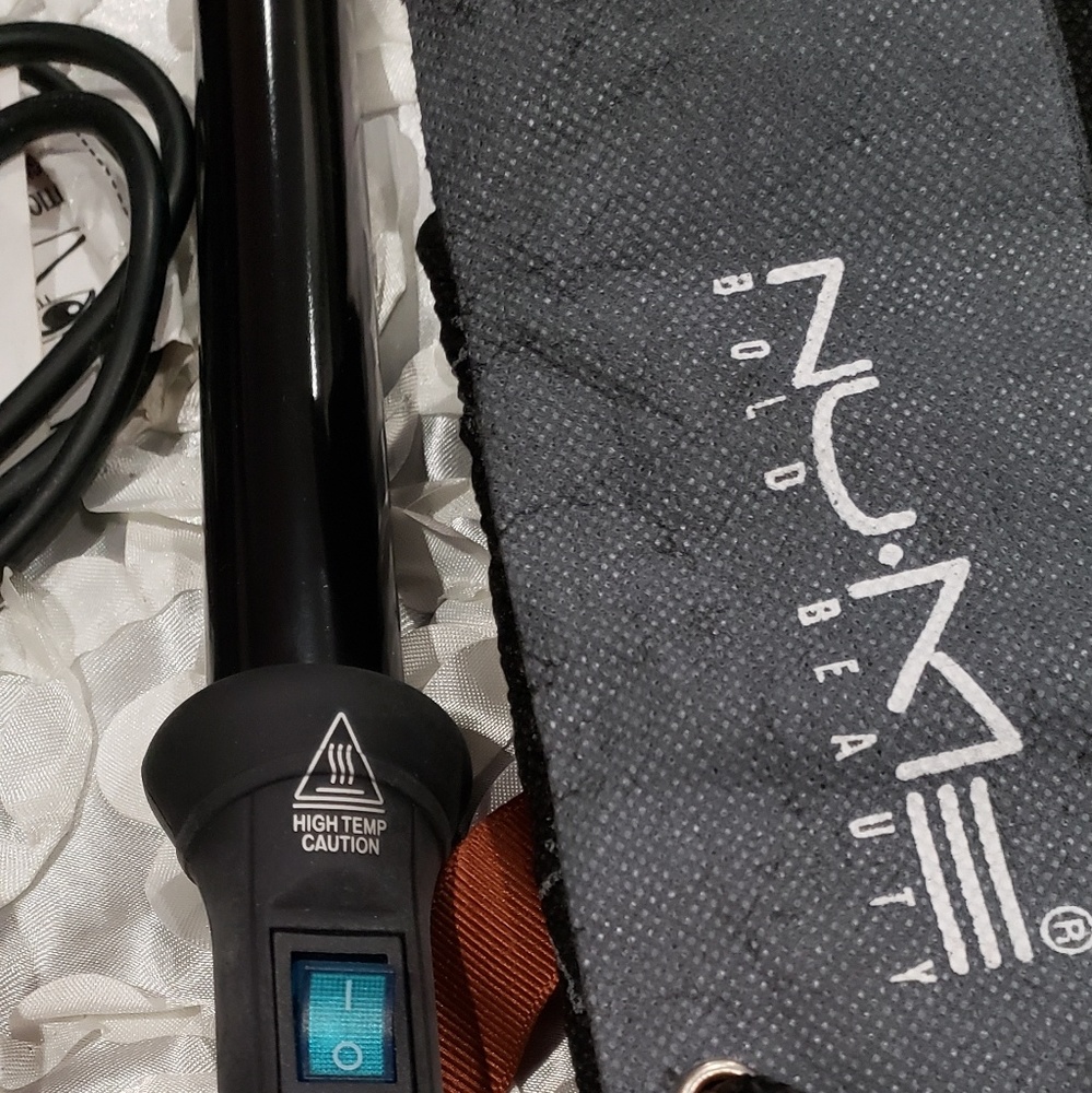 ⭐SOLD!⭐ NuMe Curling Iron Wand Black - Picture 4 of 8